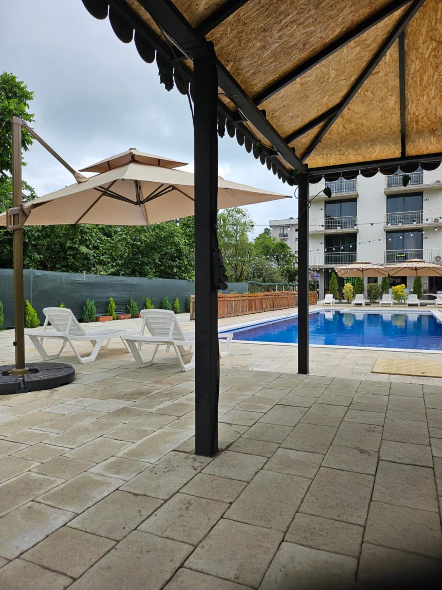Green Terrace Kobuleti ภายนอก รูปภาพ