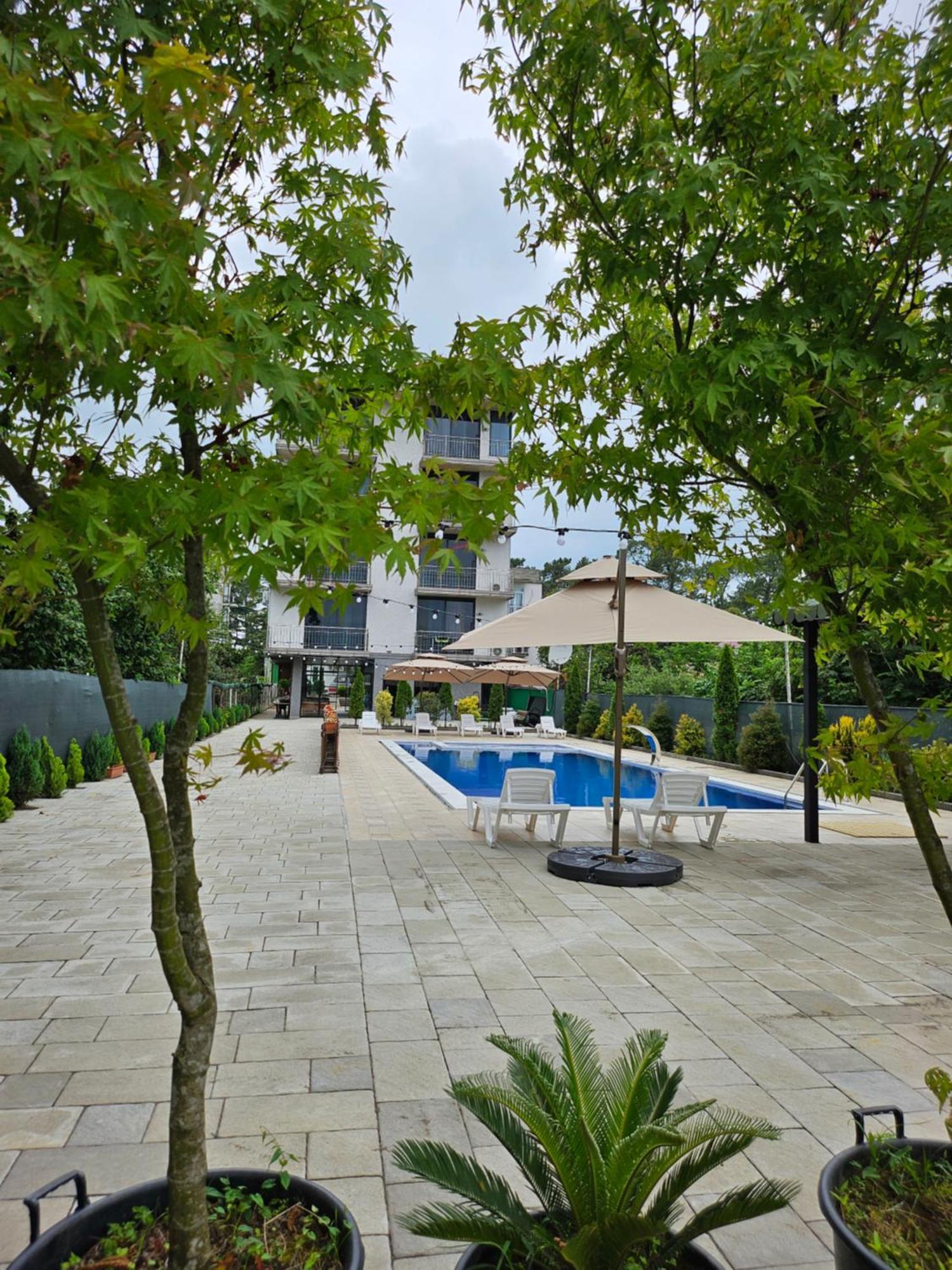 Green Terrace Kobuleti ภายนอก รูปภาพ